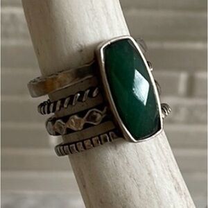 Sterling silver ring 925 Canada green stone stacking style 8.5